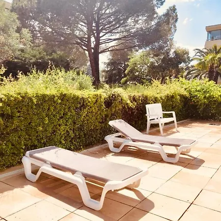 Grand Avec Piscine Et Proche De La * Мандельё-ла-Напуль