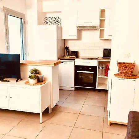 Grand Avec Piscine Et Proche De La Mandelieu