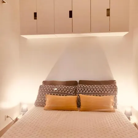 Apartment Grand Avec Piscine Et Proche De La *