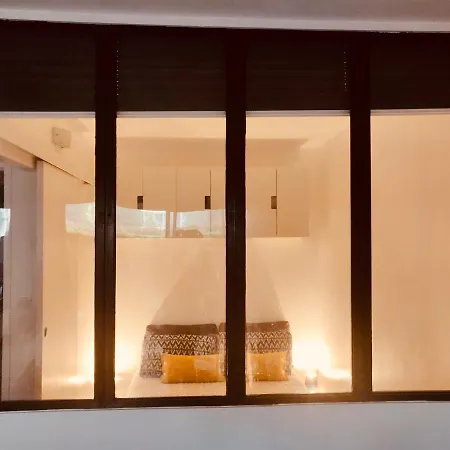 Grand Avec Piscine Et Proche De La Apartamento Mandelieu