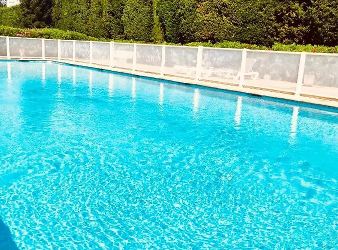 Apartamento Grand Avec Piscine Et Proche De La *